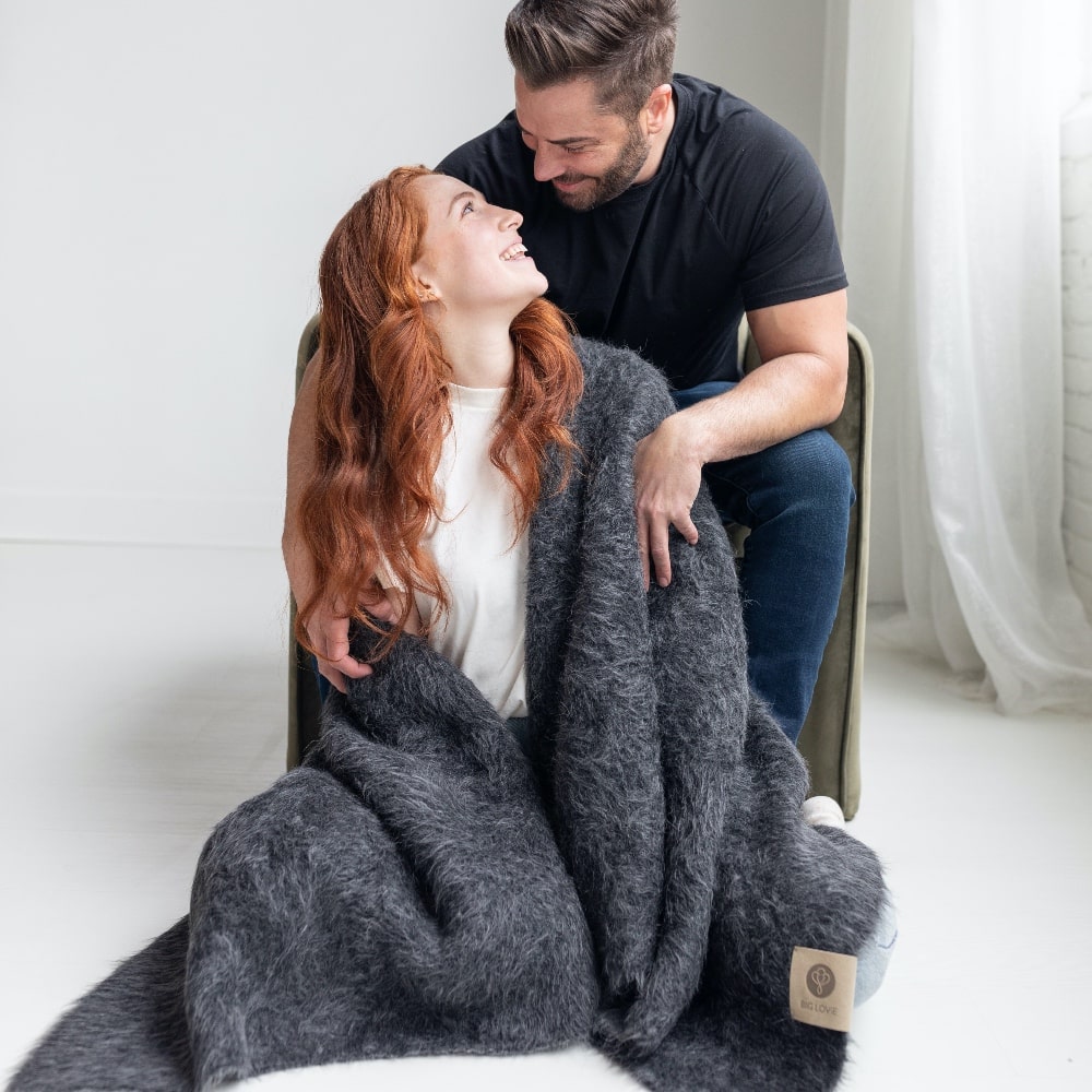 SURI | BLACK + DARK GRAY-3